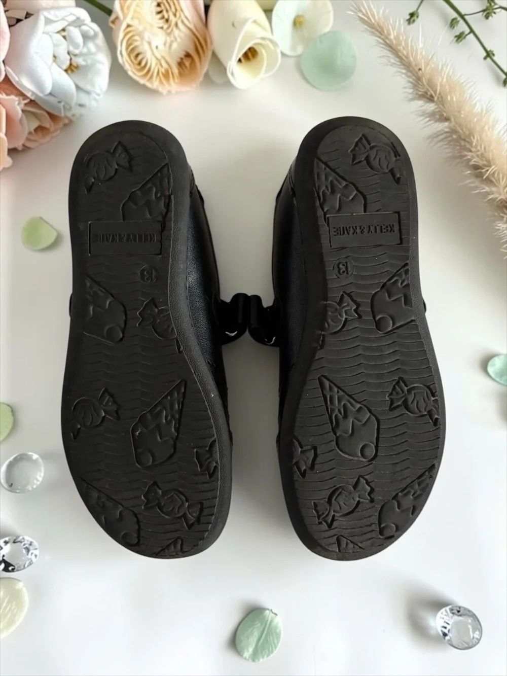 Kelly & Katie excellent pre‑owned